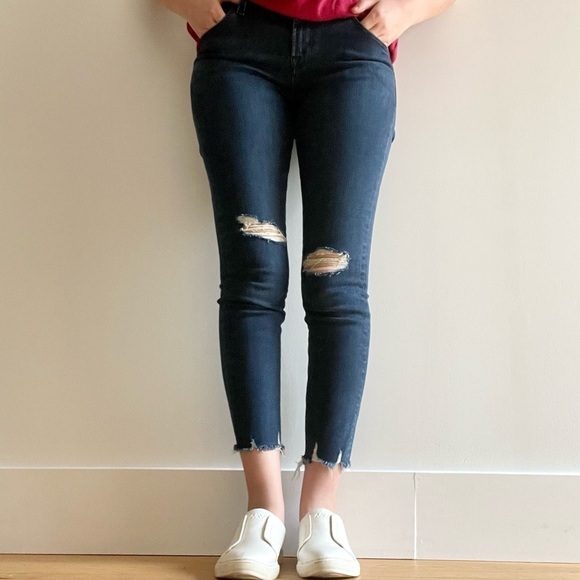 NWT J BRAND RIPPED  MID RISE CROP SKINNY EGO DESTRUCT - 26 - Picture 1 of 13